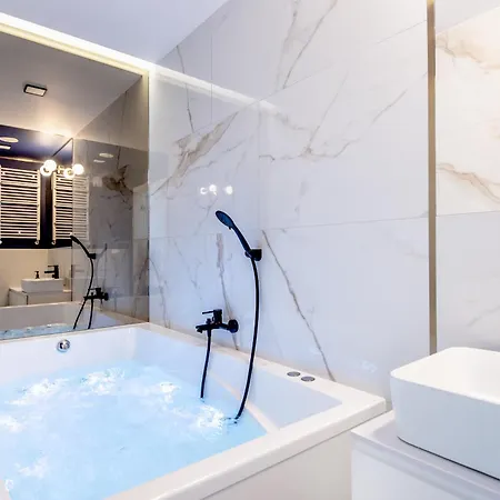 Super-Apartamenty Vip Jacuzzi IV Poznan Exterior photo
