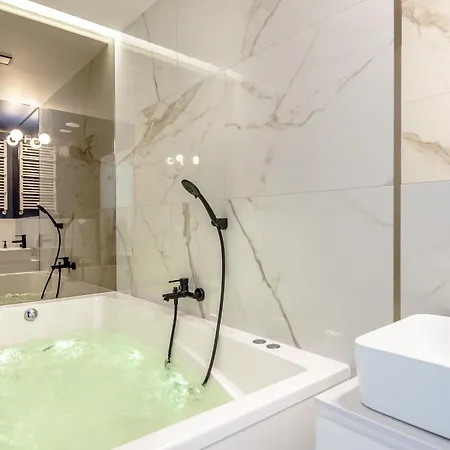 Super-Apartamenty Vip Jacuzzi IV Poznan Exterior photo