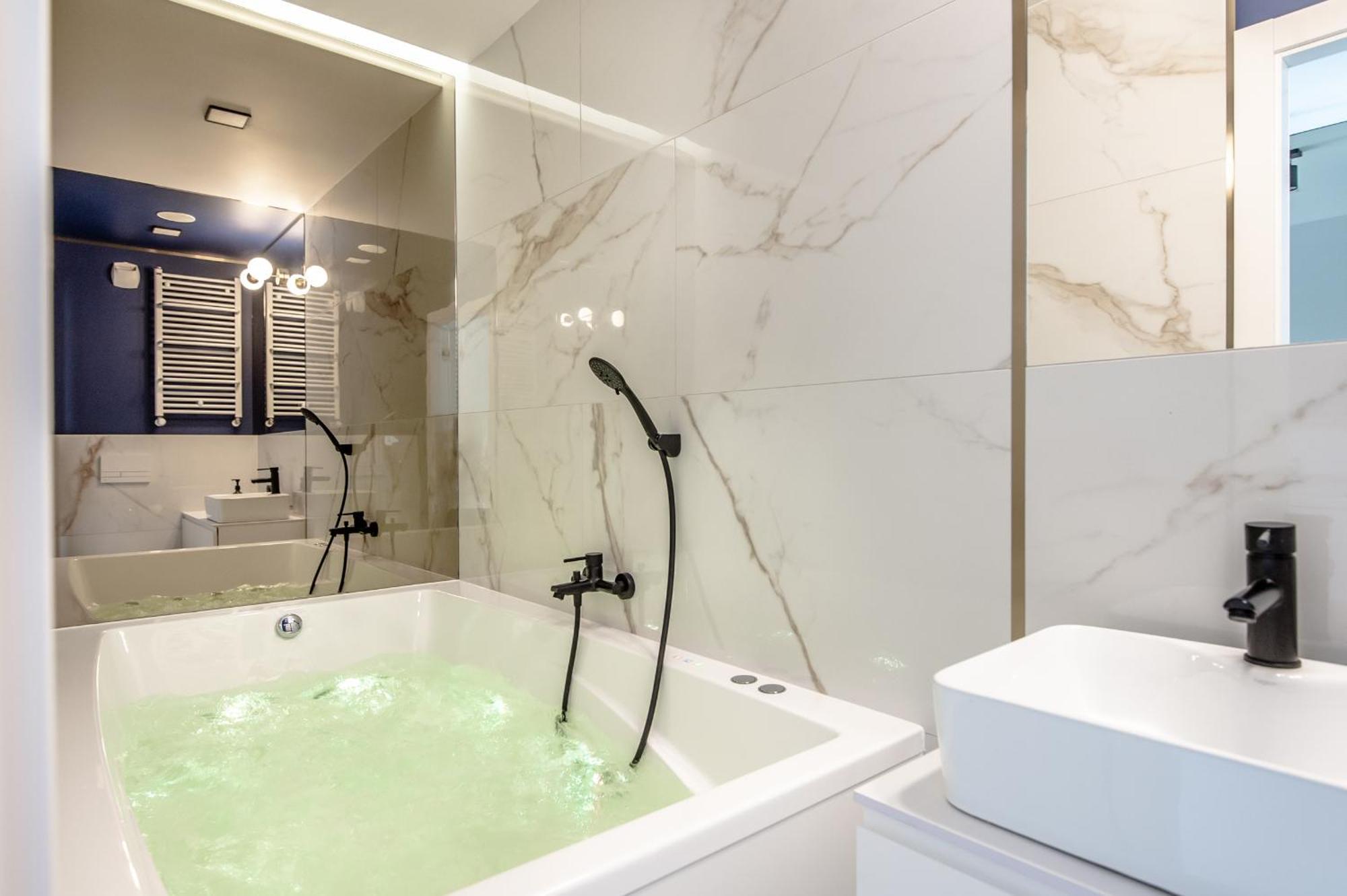Super-apartamenty Vip Jacuzzi Iv Apartment Posen